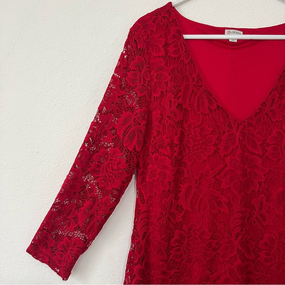 Guess Women Lace Red Dress with Metallic Brand Tag ( Guess) V-Neck 3/4 Sleeves - Picture 5 of 15